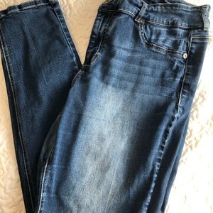 Maurices Plus Size 20 Reg Straight Leg Jeans